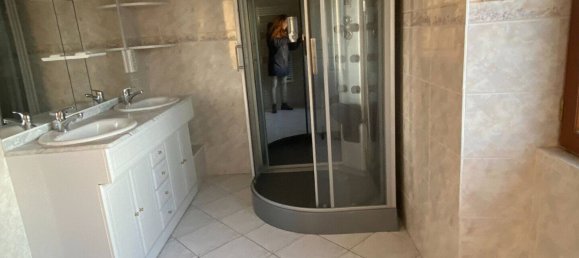 Дом с 5 спальнями в Тригюэр, Франция № 71605 9