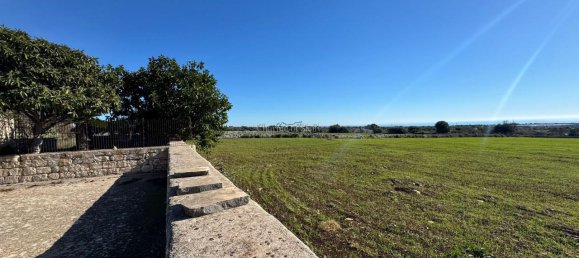 Дом с 4 комнатами в Модика, Италия № 236482 30