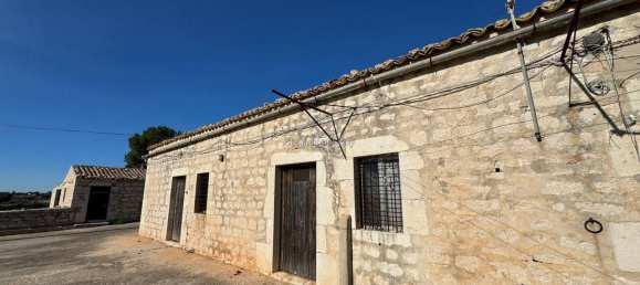 Дом с 4 комнатами в Модика, Италия № 236482 22