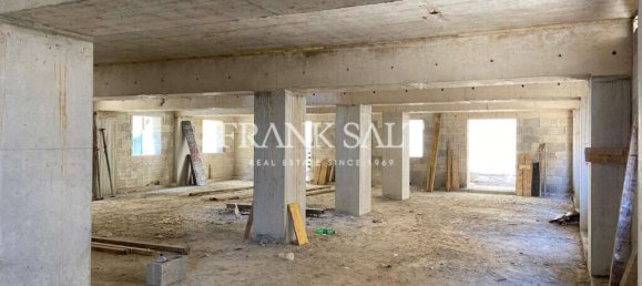 Квартира с 3 спальнями в Сан-Пауль-иль-Бахар, Мальта № 1542 2