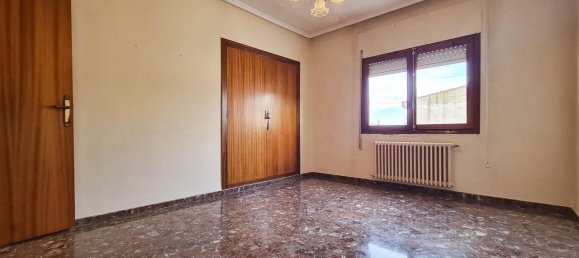 3 غرف نوم منزل في Chartered Community of Navarre, Spain رقم 125130 37