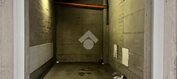 1 room Garage in Milan, Italy No. 246436 4
