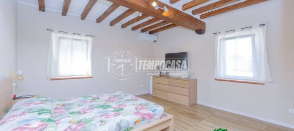 2 bedrooms House in Calendasco, Italy No. 333131 11