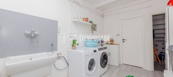 2 bedrooms House in Calendasco, Italy No. 333131 8