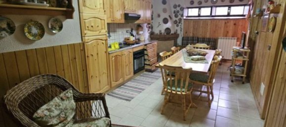3 bedrooms Apartment in Taverna, Italy No. 297644 11