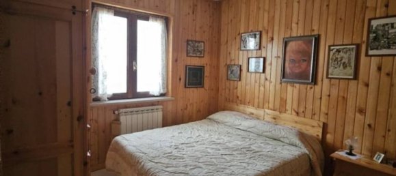 3 bedrooms Apartment in Taverna, Italy No. 297644 10