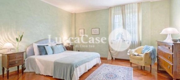 Villa de 10 dormitorios en Montecarlo, Italy No. 51017 26