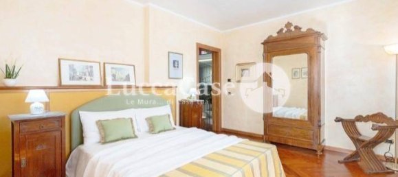 Villa de 10 dormitorios en Montecarlo, Italy No. 51017 29