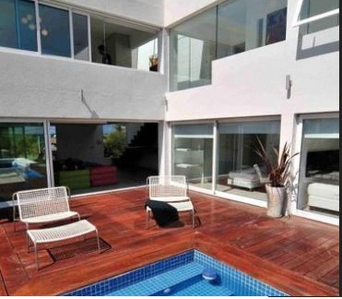 4 bedrooms House in Maldonado, Uruguay No. 8716