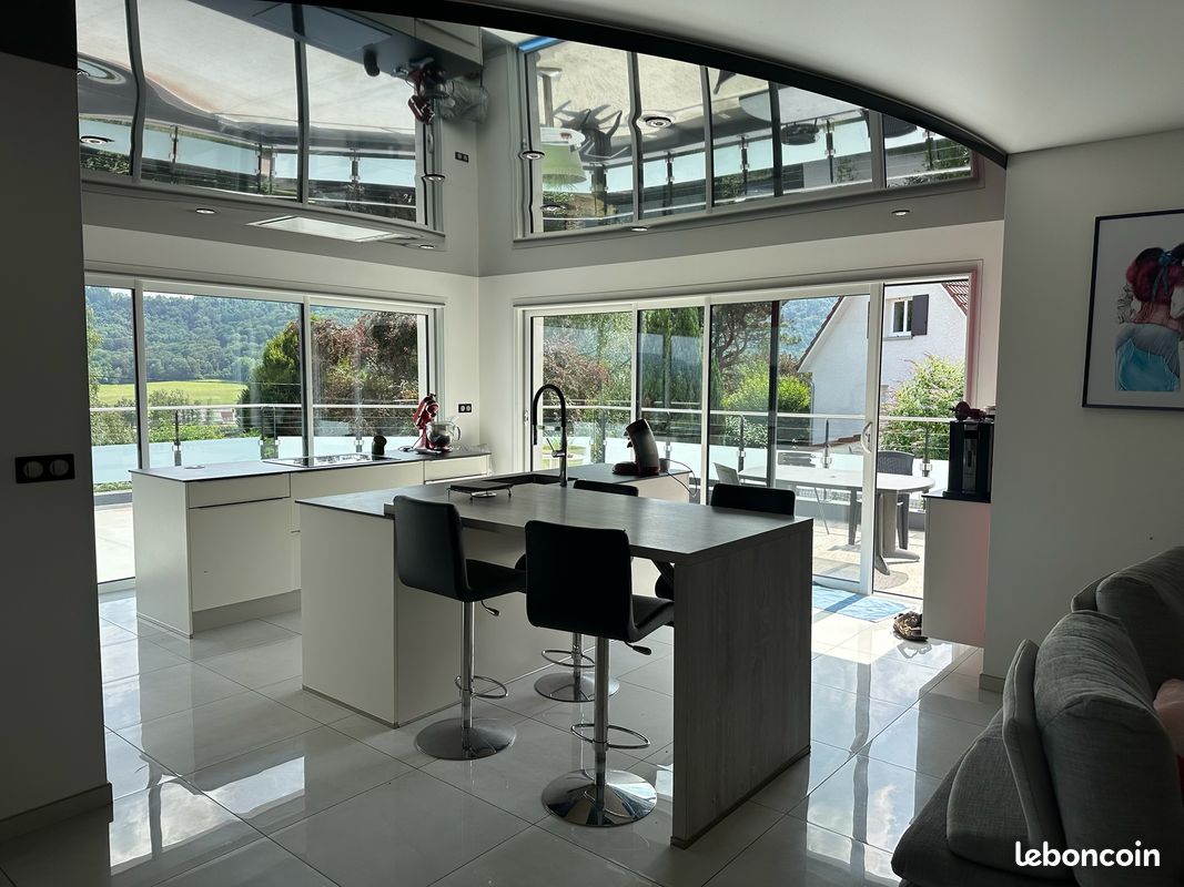 4 bedrooms House in Doubs, France No. 342793