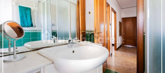 3 bedrooms Apartment in Genoa, Italy No. 352419 41