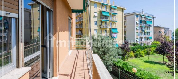 3 bedrooms Apartment in Genoa, Italy No. 352419 5