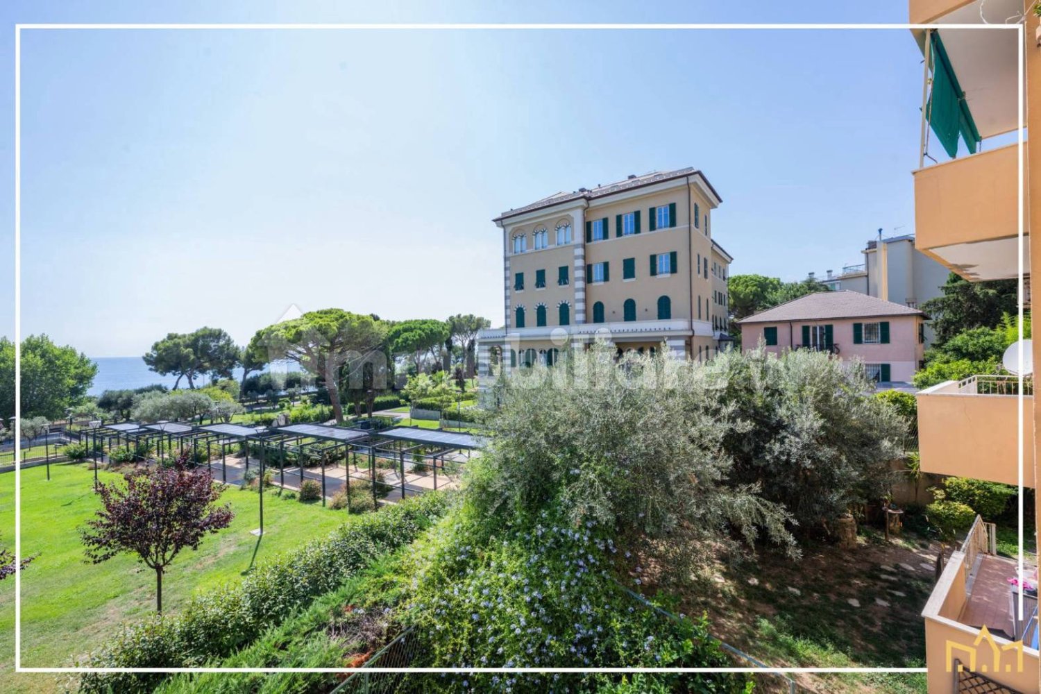 3 bedrooms Apartment in Genoa, Italy No. 352419