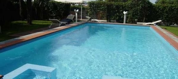 17 rooms Villa in Massa, Italy No. 135428 3