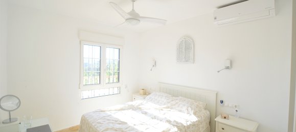 3 bedrooms Villa in Villamartin, Spain No. 547 8