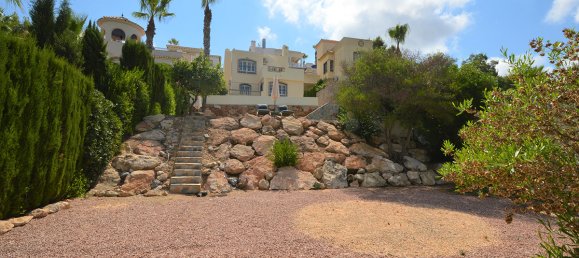 3 bedrooms Villa in Villamartin, Spain No. 547 3