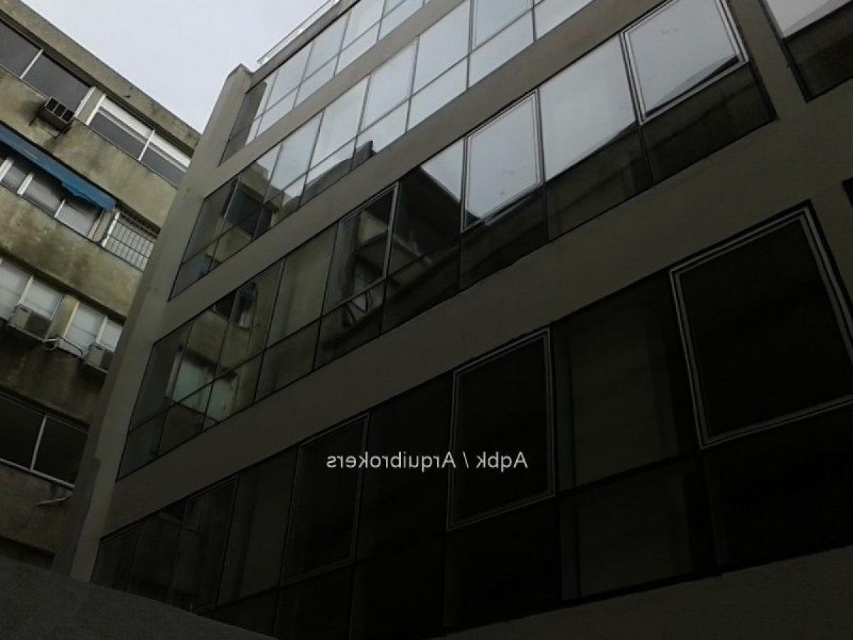 Oficina en Montevideo, Uruguay No. 13700