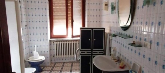 5 rooms Apartment in Ferentino, Italy No. 167815 10