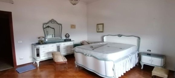 5 rooms Apartment in Ferentino, Italy No. 167815 9