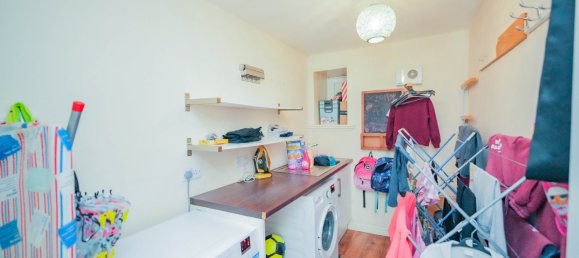 House in Mauchline, United Kingdom No. 2154 7