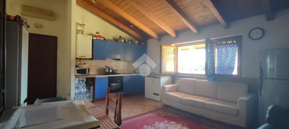 3 rooms Apartment in Palazzolo sull'Oglio, Italy No. 6521 2
