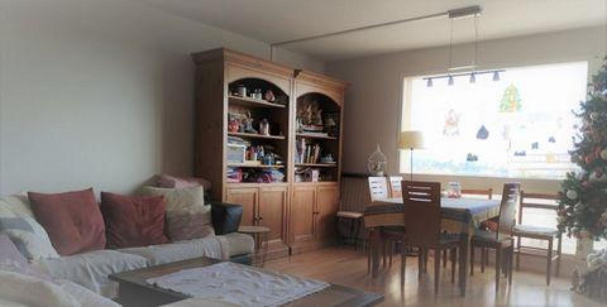 Apartamento de 3 dormitorios en Taverny, France No. 33857