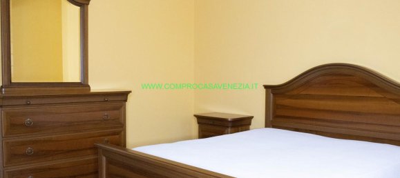 Villa de 5 habitaciónes en Quarto d'Altino, Italy No. 14944 14