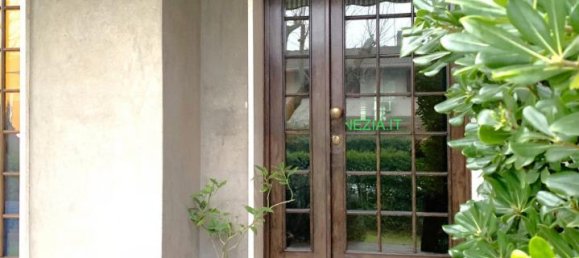 Villa de 5 habitaciónes en Quarto d'Altino, Italy No. 14944 18