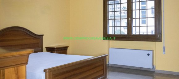 Villa de 5 habitaciónes en Quarto d'Altino, Italy No. 14944 12