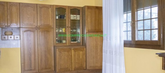 Villa de 5 habitaciónes en Quarto d'Altino, Italy No. 14944 8