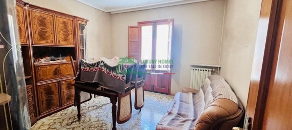 6 rooms House in Comiso, Italy No. 298790 2