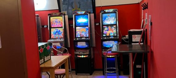 100m² Commercial property in Bologna, Italy No. 63120 21