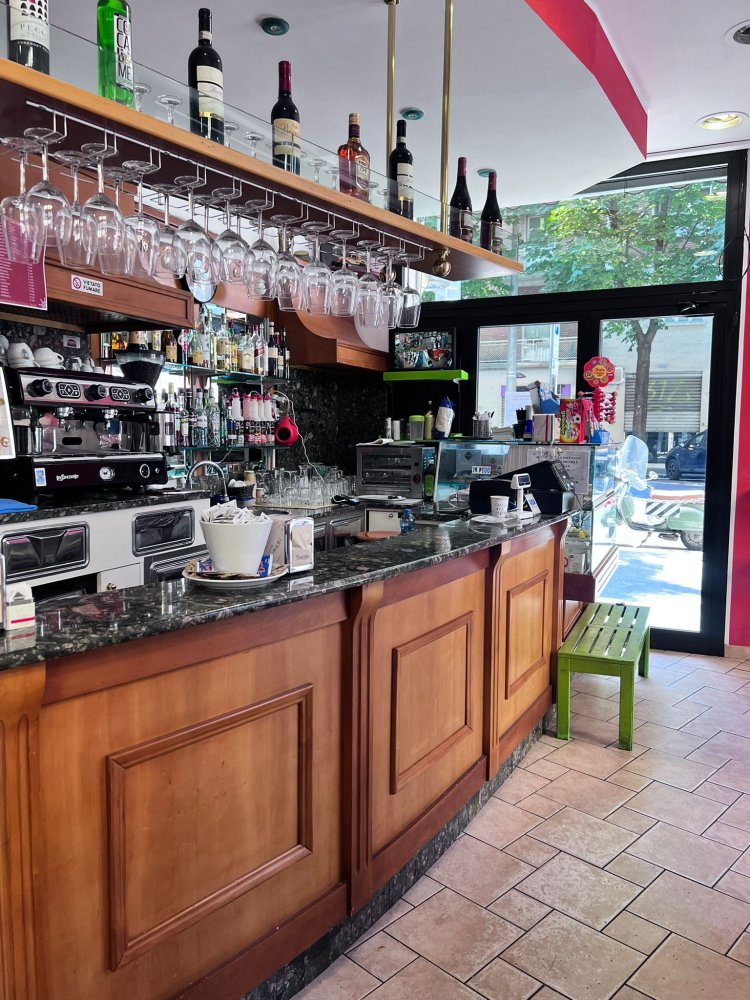 100m² Commercial property in Bologna, Italy No. 63120