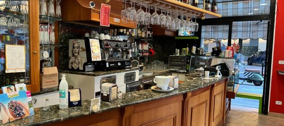 100m² Commercial property in Bologna, Italy No. 63120 2