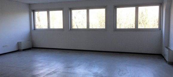 105m² Office in Zanè, Italy No. 126265 2