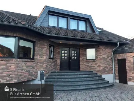 6 rooms House in Euskirchen, Germany No. 133323
