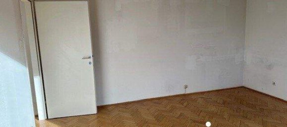 Studio in Linz, Austria No. 20495 6