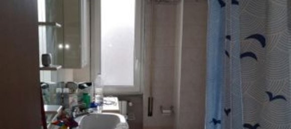 2-salle Appartement à Pioltello, Italy No. 227343 13