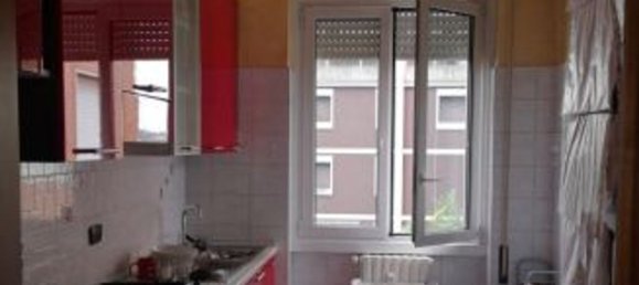 2-salle Appartement à Pioltello, Italy No. 227343 9