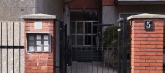 2-salle Appartement à Pioltello, Italy No. 227343 4