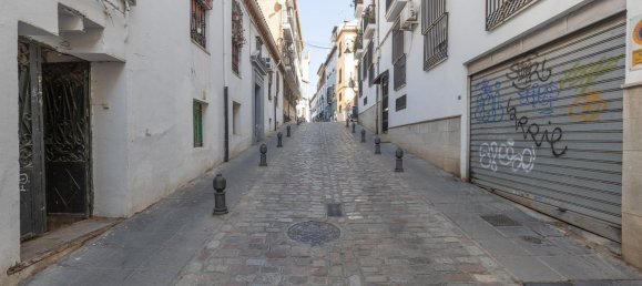 Edificio en Granada, Spain 513 m² No. 189055 2