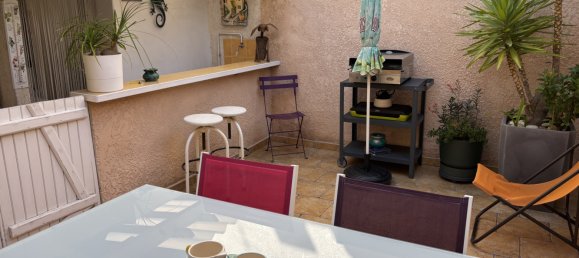 2 bedrooms House in Marseille, France No. 345746 2