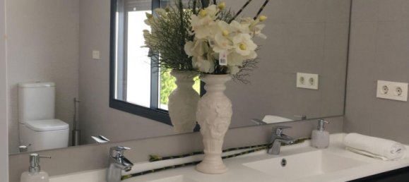 4 Schlafzimmer Villa in Marbella, Spain, Nr. 75503 15