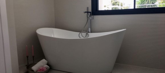 4 Schlafzimmer Villa in Marbella, Spain, Nr. 75503 13