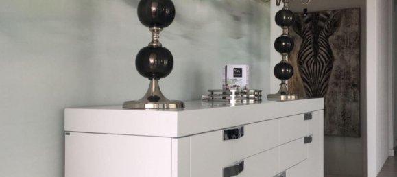 4 Schlafzimmer Villa in Marbella, Spain, Nr. 75503 5