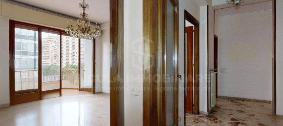 5 rooms Apartment in Palermo, Italy No. 45883 8