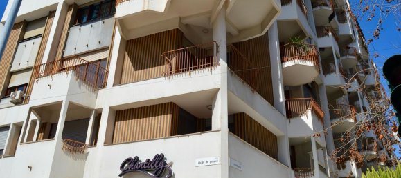 5 rooms Apartment in Palermo, Italy No. 45883 6