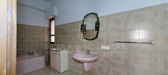 5 rooms Apartment in Palermo, Italy No. 45883 23