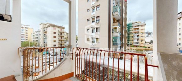 5 rooms Apartment in Palermo, Italy No. 45883 29