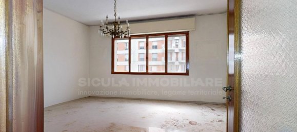 5 rooms Apartment in Palermo, Italy No. 45883 14
